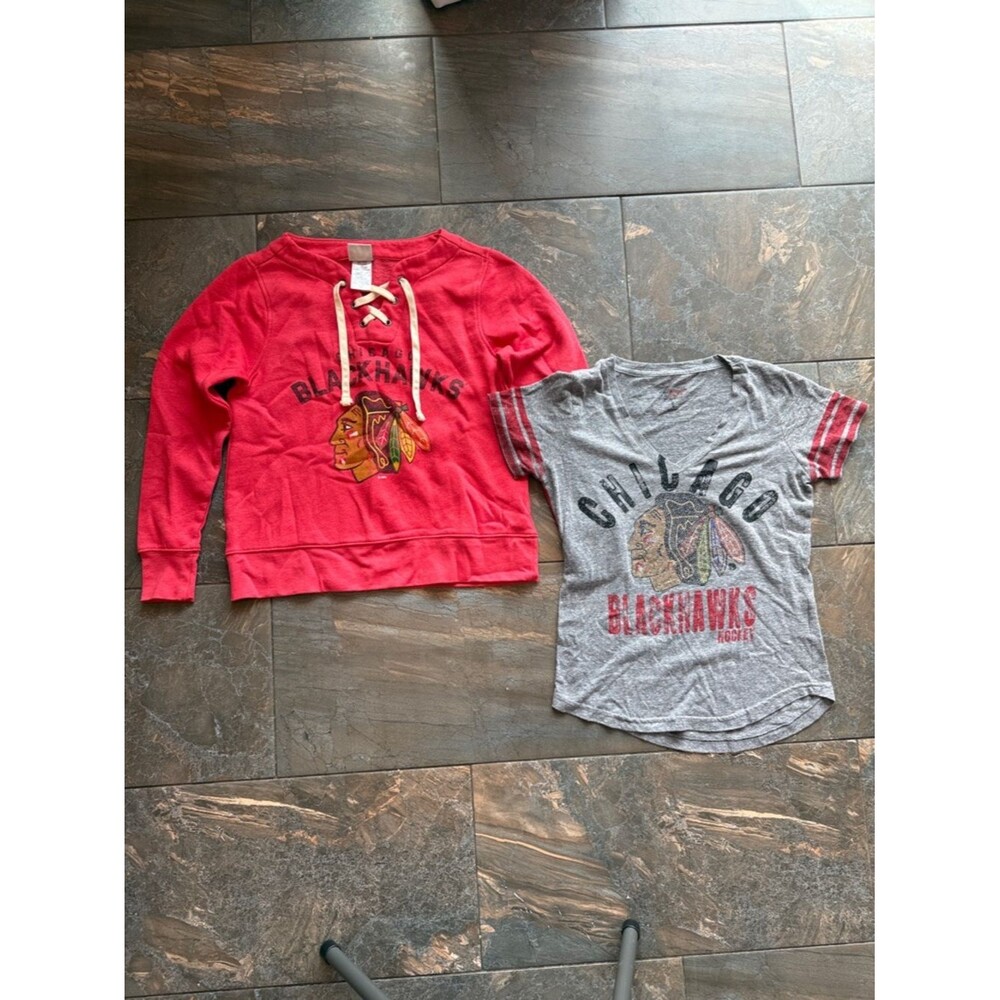 Chicago Blackhawks Kids Red Sweatshirt & Gray Tee - Team Logo Tops Sz sm 4/6